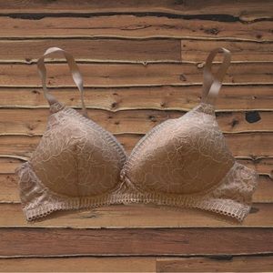 Glamorise Full Figure Enhancing Padded Bra. NWOT